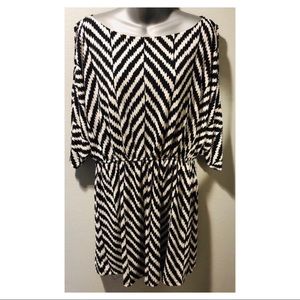 NWOT Chevron Black/White Dress with Split Sleeves